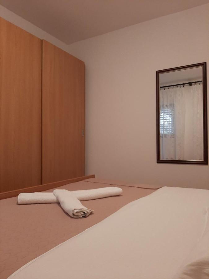 Apartments Grozdana 茨里克韦尼察 外观 照片
