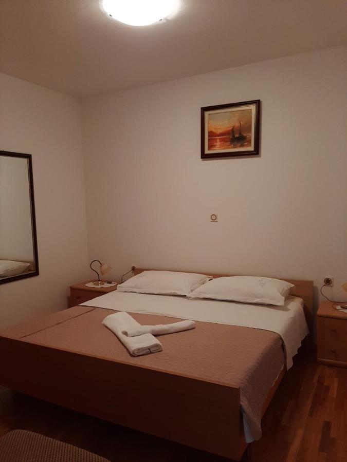 Apartments Grozdana 茨里克韦尼察 外观 照片