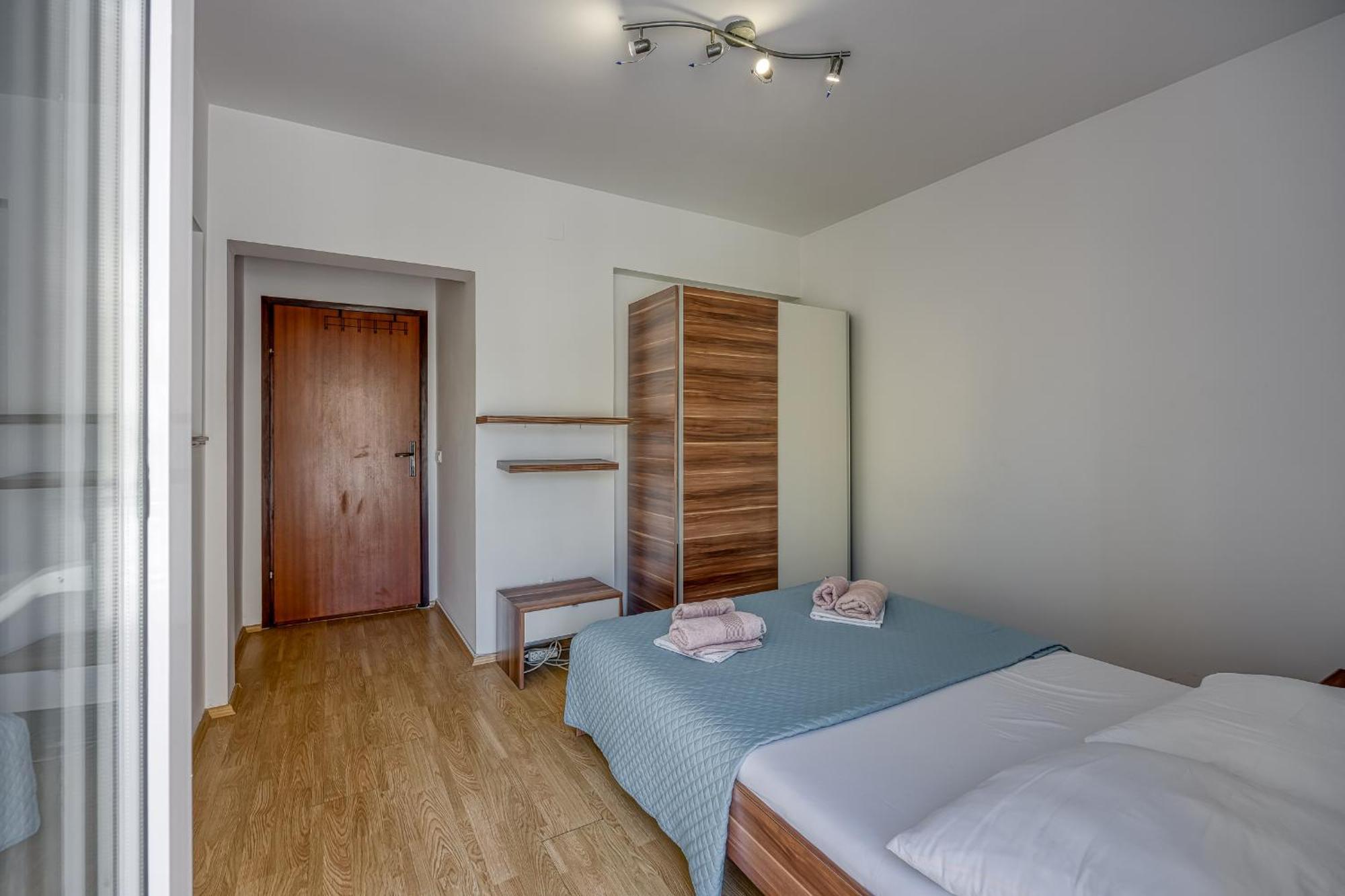 Apartments Grozdana 茨里克韦尼察 外观 照片