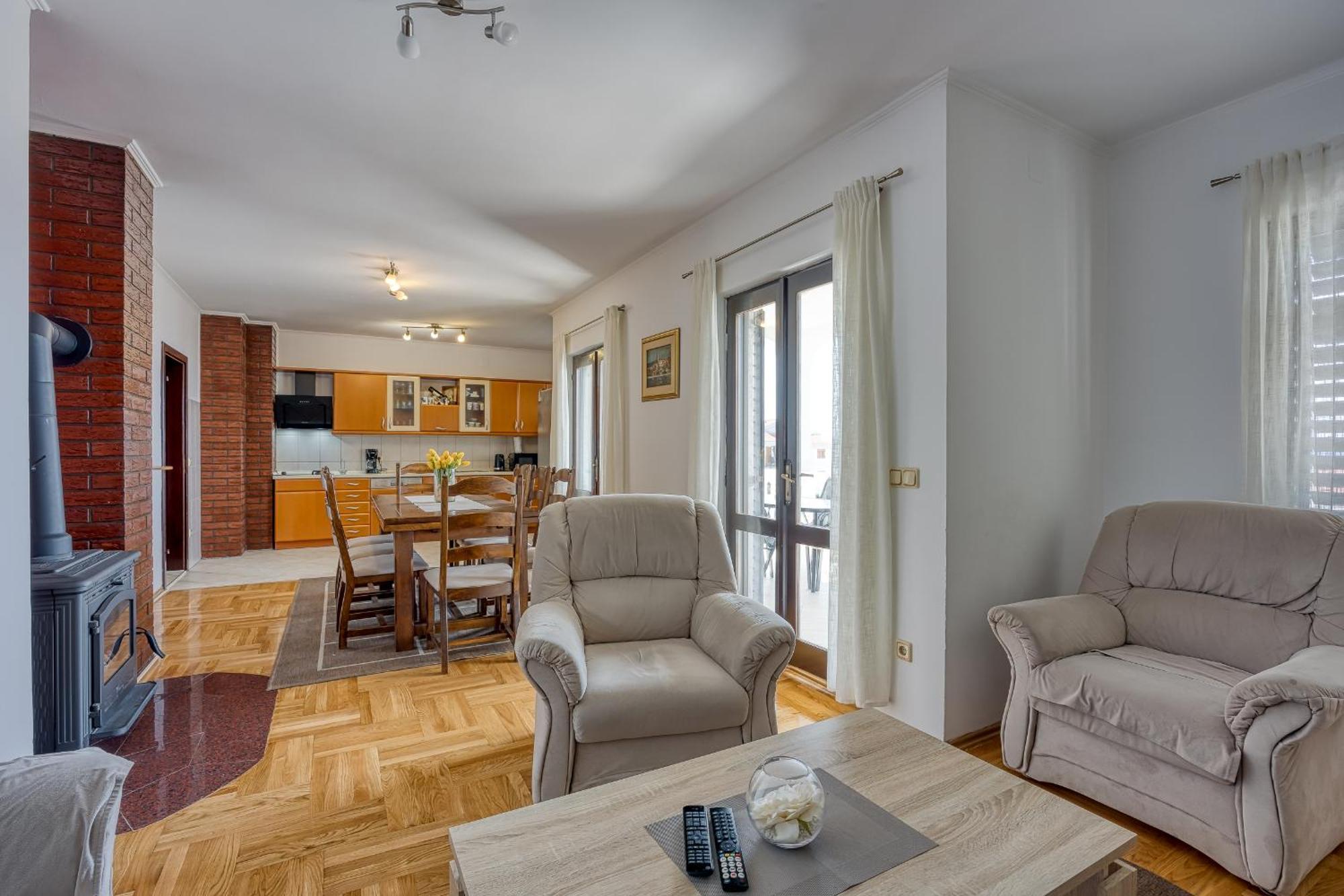 Apartments Grozdana 茨里克韦尼察 外观 照片